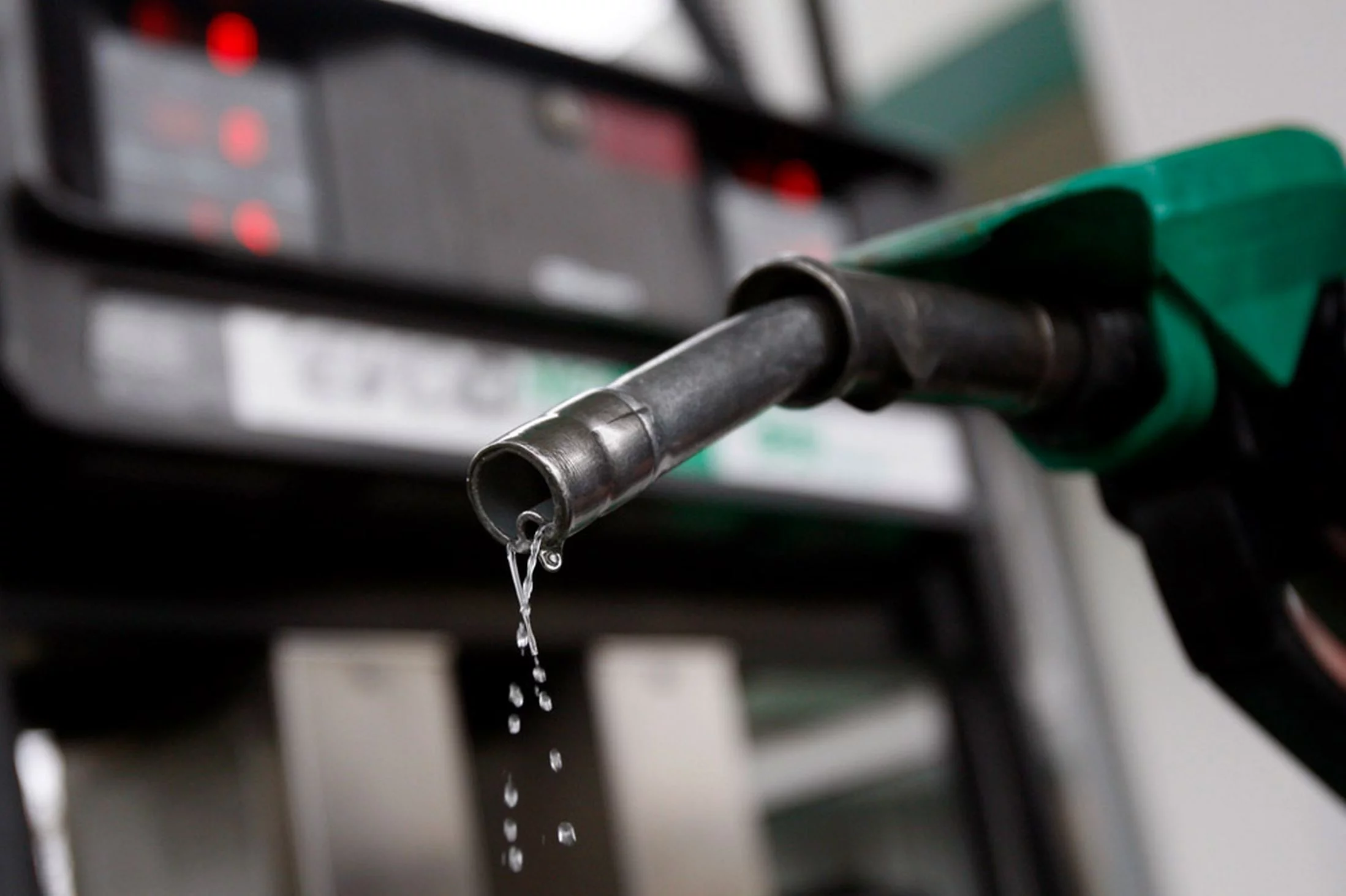 Fuel price may drop to N800 per litre – Marketers